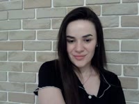 I am a sweet, open and sociable girl who loves to have fun and remember it forever.