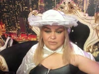 15 years experienced, professional in the execution of any fetish of any kind. If you are not a real and humble slave stay away from this room