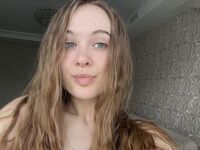 cam girl playing with vibrator AlbertaClem