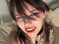 naked webcam girl photo BettieDaryanl
