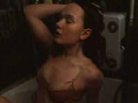 fingering cam whore DavinaHislip