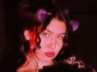 naughty web cam LarondaSuitt