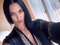 naughty camgirl masturbating MiaMontal