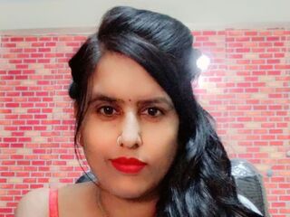 free webcam chatroom SaraConway