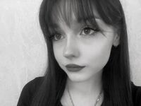 camslut spreading pussy EvelynnCaillouet