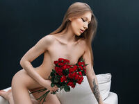 girl shaving pussy KellyBredford