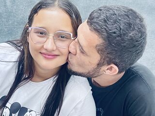 adult couple sex webcam AnnaliaAndJeremy