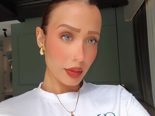 nude cam girl pic AdrianaRossetti