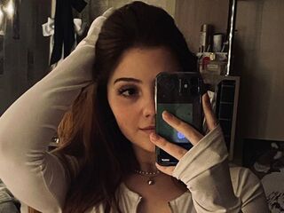 girl porn cam AdrienMusni