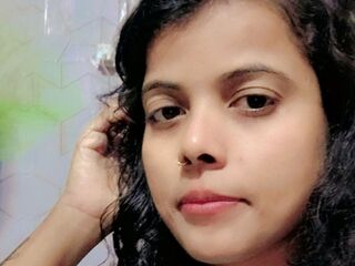 camgirl playing with sextoy AishwariaRaie