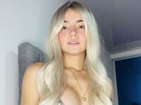 camgirl showing tits AlisonWillson