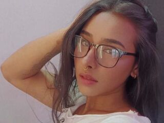 adult cam show AlmaGrase
