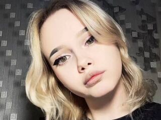 adult cam chat room AlmaLonabaugh