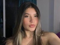 topless camgirl AmberBotero