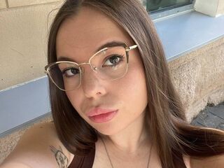 adultcam AmeliaLung
