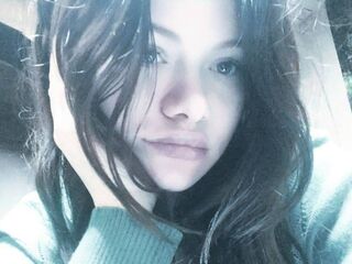 flirt chat room AngelaForman