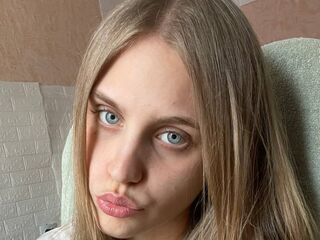 sexcam online AyannaOverturf