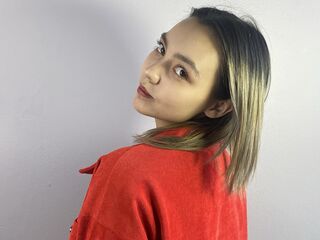 cam girl chat room BellaWaves