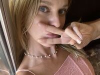 nude webcam girl photo Bellainlingerie