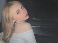 live webcam performer BetsyLeen