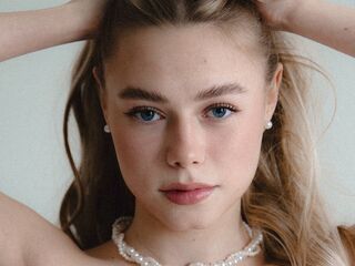 free webcam chat BrittaniBrogren