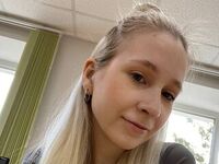 camgirl showing tits BrittleDorget