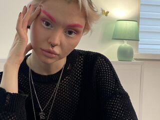 hot cam slut CarmeliaPolyak