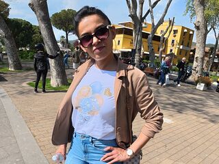 fingering girl cam CateStar