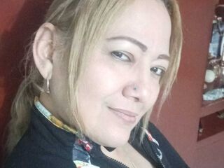 naughty camwhore ClauBowie