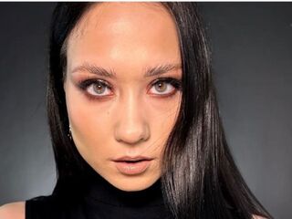 camwhore shaving pussy ColbyMccrum