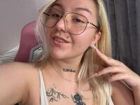 camgirl webcam sex picture DebbieTay