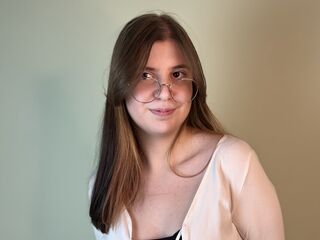 girl webcam DebbraAdonis