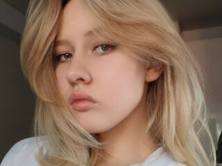 camgirl chatroom DennyDucote