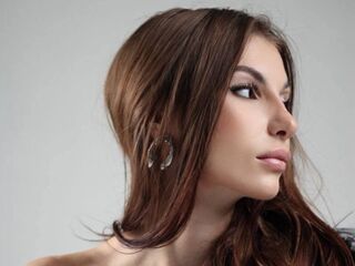 girl chat DionnaTalone