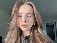 camgirl chatroom ElsaCarterr