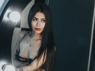 chat room photo EmilyClarkk