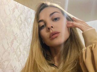 chat room live sex cam EmilyHollister