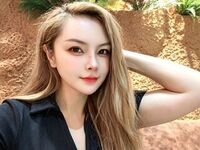 webcam striptease show EmilyXiu