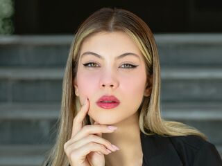 camgirl masturbating EmmaBright