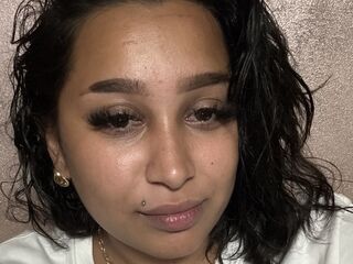 hot striptease webcam EmmaDebie