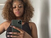hot cam girl fingering shaved pussy EnoyElla