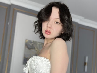 camgirl chatroom EvelinWood