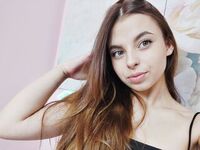 topless camgirl EzabellaWell