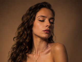 camslut topless FranLeveille