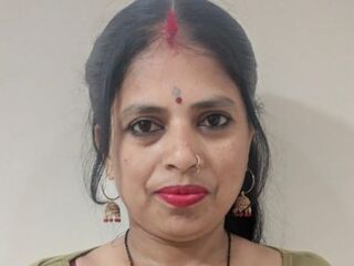 topless camgirl GotiLeah