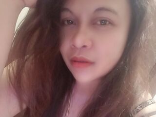 camgirl showing tits HayateAnn