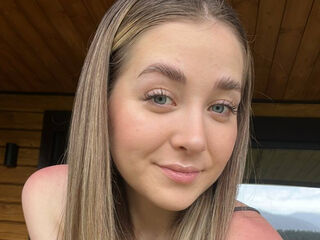 sexy live webcam girl IlonaCabiness