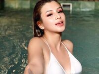 topless camgirl IsabellaBurghese