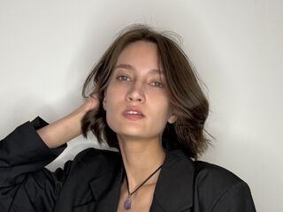 girl topless JoseTebeau