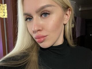 hot strip tease cam JudiJadore